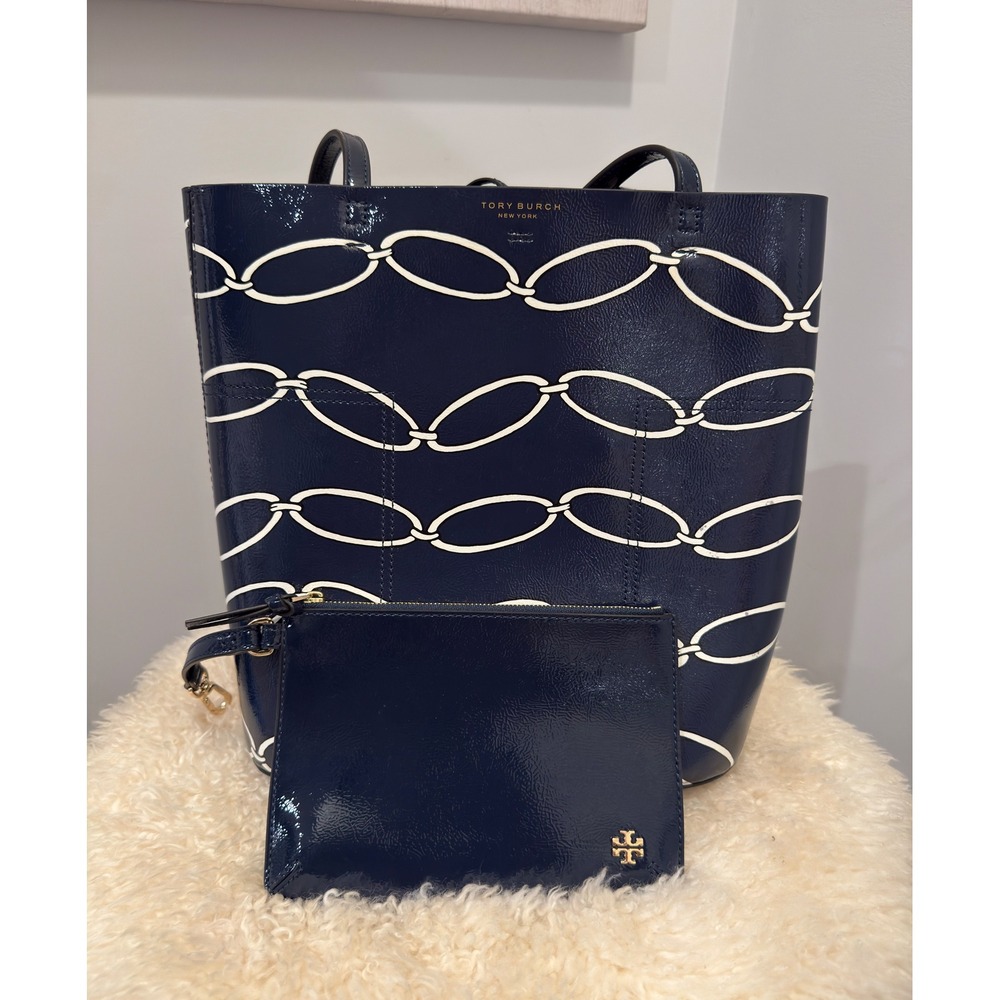 NWT Tory Burch Block-T Printed Medium Tote Elliptical Link Navy Patent Leather